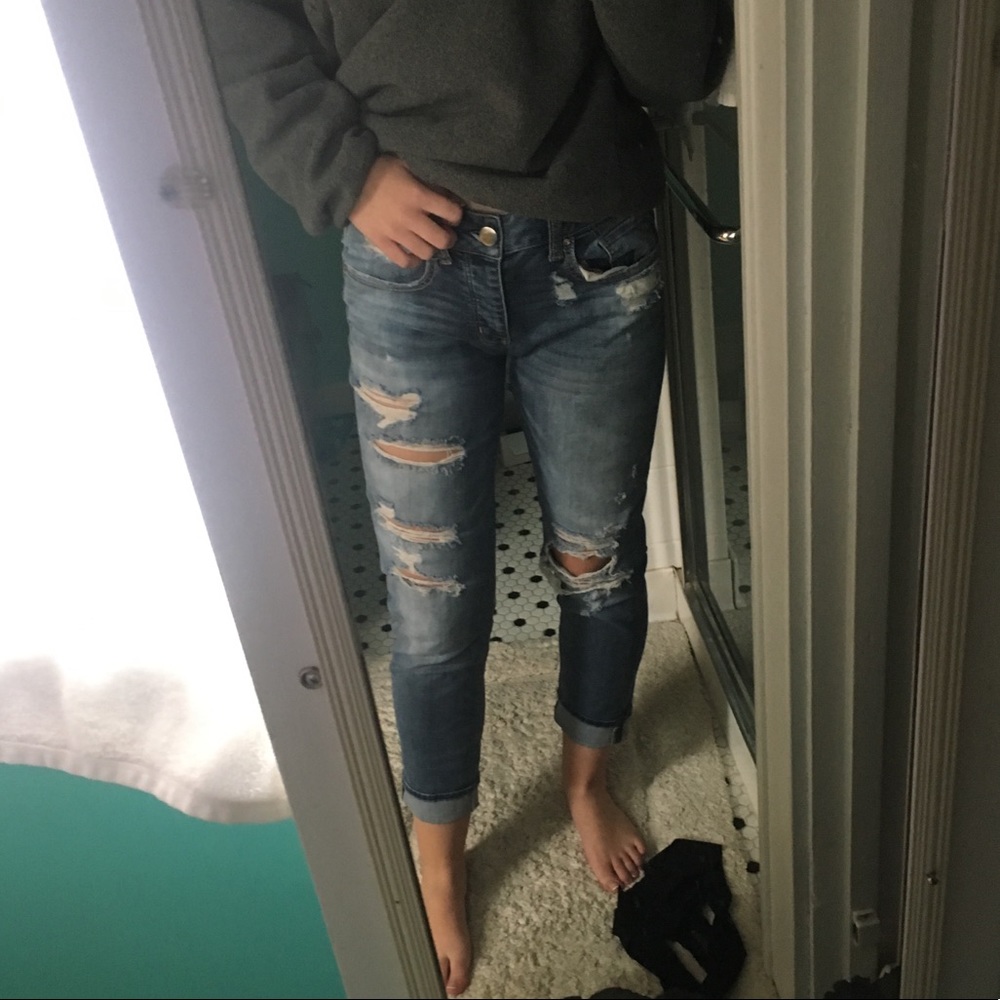 AMERICAN EAGLE BOYFRIEND JEANS